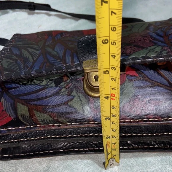 EUC Patricia Nash Floral crossbody leather Bag